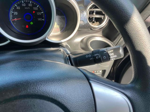 Ｎ－ＢＯＸカスタム Ｇ・Ｌパッケージ　ＥＴＣ　バックカメラ　両側スライド・片側電動　ナビ　ＴＶ　オートライト　ＨＩＤ　スマートキー　アイドリングストップ　電動格納ミラー　ベンチシート　ＣＶＴ　盗難防止システム　ＡＢＳ　ＥＳＣ　ＣＤ（39枚目）