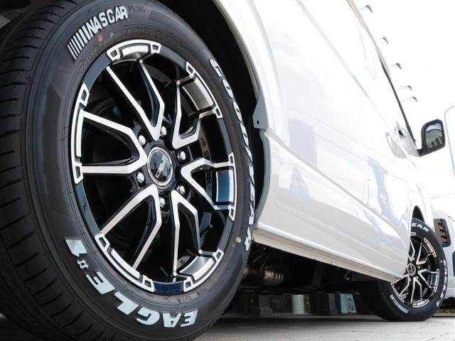 ハイエースワゴン GL ロング 7型ワゴン 純正シート配列カスタム 新品フロントスポイラー 新品オバフェン 新品アルティメットテール 新品デルフ06AW 新品シートカバー 新品フットパネル フルセグナビ HDMI 後席モニター(18枚目)