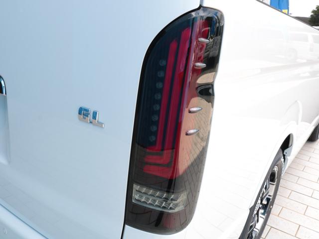 ハイエースワゴン GL ロング 7型ワゴン 純正シート配列カスタム 新品フロントスポイラー 新品オバフェン 新品アルティメットテール 新品デルフ06AW 新品シートカバー 新品フットパネル フルセグナビ HDMI 後席モニター(31枚目)