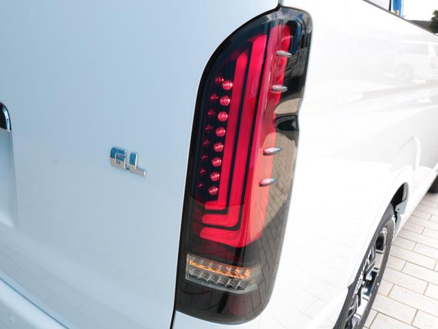 ハイエースワゴン GL ロング 7型ワゴン 純正シート配列カスタム 新品フロントスポイラー 新品オバフェン 新品アルティメットテール 新品デルフ06AW 新品シートカバー 新品フットパネル フルセグナビ HDMI 後席モニター(33枚目)