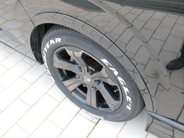 ハイエースワゴン GL ロング シートアレンジニューアス 1400mmセカンドシート フルフラットベッド 床張り テーブル アルパイン大画面ナビ 大画面後席モニター HDMI リアカーテン リアスモーク 前後ドラレコ 天井スピーカー(17枚目)