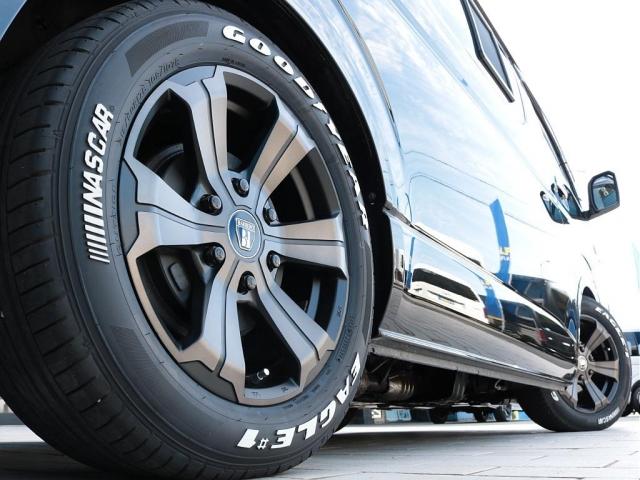 ハイエースワゴン GL ロング シートアレンジニューアス 1400mmセカンドシート フルフラットベッド 床張り テーブル アルパイン大画面ナビ 大画面後席モニター HDMI リアカーテン リアスモーク 前後ドラレコ 天井スピーカー(18枚目)