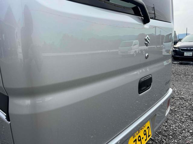 エブリイ ＰＡリミテッド　ＣＶＴ　衝突被害軽減システム　クリアランスソナー　レーンアシスト　両側スライドドア　キーレスエントリー　アイドリングストップ　盗難防止システム　ＡＢＳ　ＥＳＣ　エアコン　パワーステアリング（23枚目）