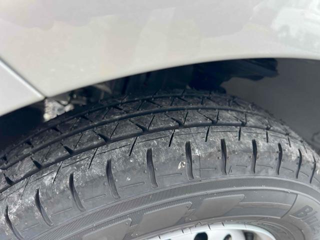 エブリイ ＰＡリミテッド　ＣＶＴ　衝突被害軽減システム　クリアランスソナー　レーンアシスト　両側スライドドア　キーレスエントリー　アイドリングストップ　盗難防止システム　ＡＢＳ　ＥＳＣ　エアコン　パワーステアリング（26枚目）