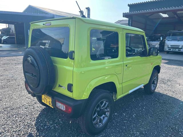 ジムニー ＸＣ　４ＷＤ　クリアランスソナー　オートクルーズコントロール　レーンアシスト　衝突被害軽減システム　オートライト　ＬＥＤヘッドランプ　ヘッドライトウォッシャー　スマートキー　アイドリングストップ（17枚目）