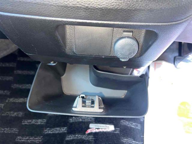 収納もたくさん付いています。大きなものから小さなものまで使う方の気持ちを考えた気遣いが嬉しいですね♪