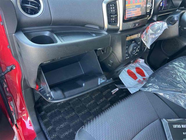 この度は当店のお車をご覧になっていただき、誠にありがとうございます。じっくり現車確認して頂けるよう、ご準備を致します！