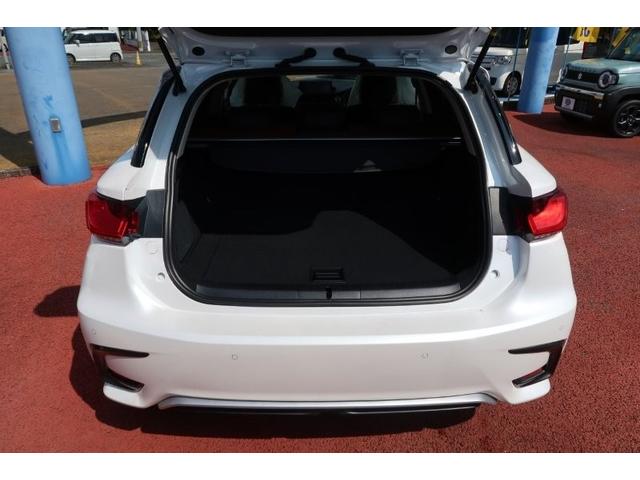 ＣＴ ＣＴ２００ｈ　バージョンＣ　１０．３インチナビ　フルセグ　ＣＤ　ＤＶＤ　ブルーレイ　バックカメラ　ＬＥＤヘッドライト　コーナーセンサー　シートヒーター　アイドリングストップ　スマートキー　プッシュスタート　パワーシート（12枚目）