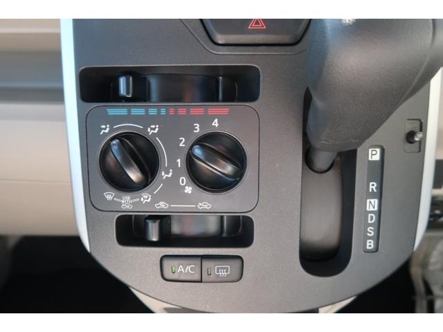 タント ＬリミテッドＳＡＩＩＩ　ＥＴＣ　ナビ　ワンセグ　ＣＤ　バックカメラ　アイドリングストップ　キーレス　プッシュスタート　オートライト（8枚目）