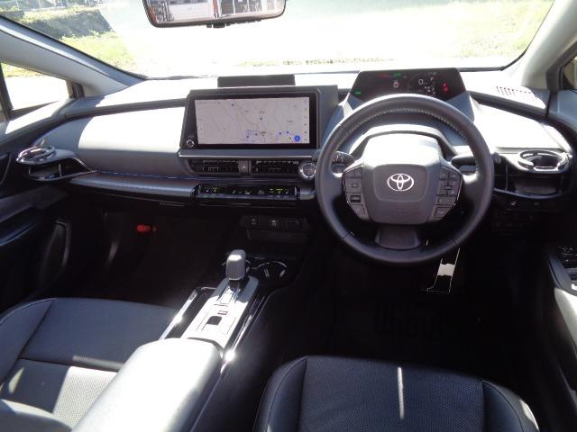 プリウス Ｚ　ＰＨＥＶ　ＴＳＳ　１２．３インチナビ　ＥＴＣ２．０　フルセグ　全方位カメラ　ＬＥＤヘッドライト　コーナーセンサー　シートヒーター　アイドリングストップ　キーレス　プッシュスタート　クルーズコントロール（3枚目）
