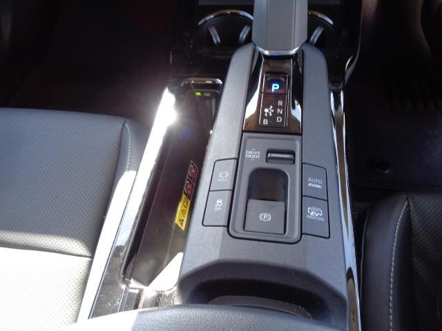 プリウス Ｚ　ＰＨＥＶ　ＴＳＳ　１２．３インチナビ　ＥＴＣ２．０　フルセグ　全方位カメラ　ＬＥＤヘッドライト　コーナーセンサー　シートヒーター　アイドリングストップ　キーレス　プッシュスタート　クルーズコントロール（9枚目）