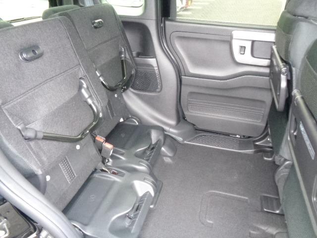 Ｎ－ＢＯＸカスタム Ｌ　スタイル＋ブラック　ＥＴＣ　ナビ　フルセグ　ＣＤ　ＤＶＤ　バックカメラ　ＬＥＤヘッドライト　コーナーセンサー　シートヒーター　アイドリングストップ　両側電動スライドドア　キーレス　プッシュスタート　オートエアコン（11枚目）