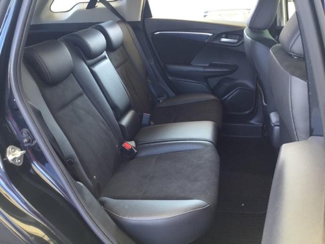 シャトル ハイブリッドＸ　あんしんパッケージ　クルコン　リアカメラ　純正ナビ　フルセグ　ナビ＆ＴＶ　スマ－トキ－　ＤＶＤ再生可能　ＬＥＤヘッドランプ　サイドカーテンエアバック　オートクルーズ　キーレスエントリー　横滑り防止機能（15枚目）