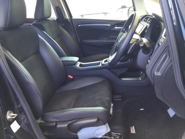 シャトル ハイブリッドＸ　あんしんパッケージ　クルコン　リアカメラ　純正ナビ　フルセグ　ナビ＆ＴＶ　スマ－トキ－　ＤＶＤ再生可能　ＬＥＤヘッドランプ　サイドカーテンエアバック　オートクルーズ　キーレスエントリー　横滑り防止機能（16枚目）