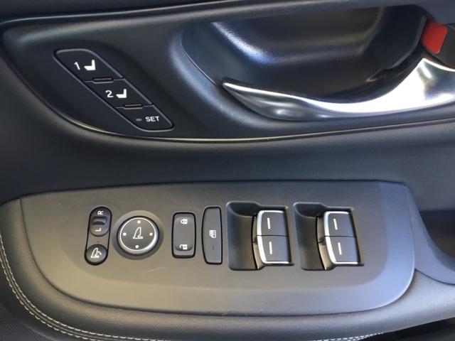 ＺＲ－Ｖ ｅ：ＨＥＶＺ特別仕様車ブラックスタイル　デモカー　全周囲カメラ　純正ナビ　ＥＴＣ２．０　前後ドラレコ　シートヒーター　アラウンドビューモニター　ＬＥＤヘッドランプ　スマ－トキ－　クルコン　ＥＴＣ車載器　電動シート　オートライト　本革シート（11枚目）