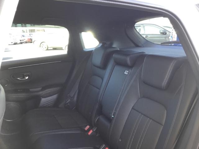 ＺＲ－Ｖ ｅ：ＨＥＶＺ特別仕様車ブラックスタイル　デモカー　全周囲カメラ　純正ナビ　ＥＴＣ２．０　前後ドラレコ　シートヒーター　アラウンドビューモニター　ＬＥＤヘッドランプ　スマ－トキ－　クルコン　ＥＴＣ車載器　電動シート　オートライト　本革シート（12枚目）