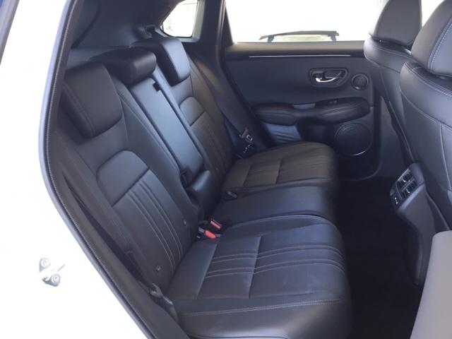 ＺＲ－Ｖ ｅ：ＨＥＶＺ特別仕様車ブラックスタイル　デモカー　全周囲カメラ　純正ナビ　ＥＴＣ２．０　前後ドラレコ　シートヒーター　アラウンドビューモニター　ＬＥＤヘッドランプ　スマ－トキ－　クルコン　ＥＴＣ車載器　電動シート　オートライト　本革シート（14枚目）