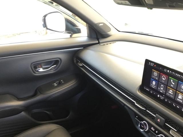 ＺＲ－Ｖ ｅ：ＨＥＶＺ特別仕様車ブラックスタイル　デモカー　全周囲カメラ　純正ナビ　ＥＴＣ２．０　前後ドラレコ　シートヒーター　アラウンドビューモニター　ＬＥＤヘッドランプ　スマ－トキ－　クルコン　ＥＴＣ車載器　電動シート　オートライト　本革シート（25枚目）