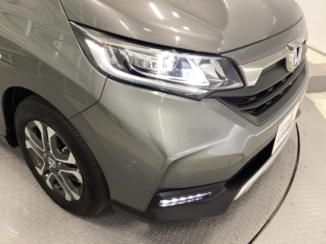 フリード+ハイブリッド ハイブリッド・クロスターホンダセンシング 両側電動スライドドア クルコン バックカメラ 純正ナビ フルセグ ETC シートヒーター 両側電動ドア サイドエアバッグ LEDヘッドライト スマートキー 横滑り防止装置 クルーズコントロール USB(20枚目)