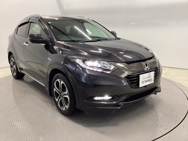 ヴェゼル ハイブリッドＺ・ホンダセンシング　クルコン　フロントカメラ　純正ナビ　ＥＴＣ　パドルシフト　レーダーサポート　ＤＶＤ再生機能　横滑り防止システム　バックアイカメラ　盗難防止装置　フルセ　シートヒーター付　スマ－トキ－　ＥＣＯモード（7枚目）