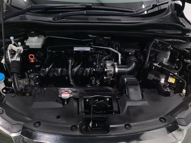ヴェゼル ハイブリッドＺ・ホンダセンシング　クルコン　フロントカメラ　純正ナビ　ＥＴＣ　パドルシフト　レーダーサポート　ＤＶＤ再生機能　横滑り防止システム　バックアイカメラ　盗難防止装置　フルセ　シートヒーター付　スマ－トキ－　ＥＣＯモード（21枚目）
