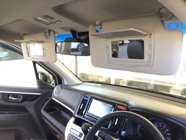 �T���o�C�U�[�ɂ́A�g�����Ȃ݂𐮂���ۂɕ֗��ȃo�j�e�B�~���[���t���Ă��܂��B