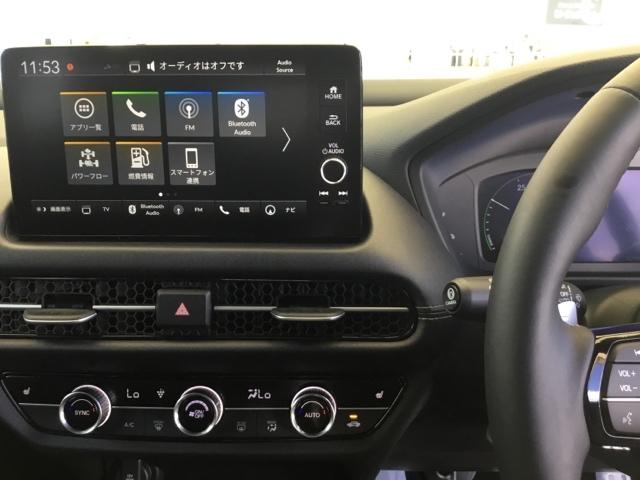 ＺＲ－Ｖ ｅ：ＨＥＶＺ特別仕様車ブラックスタイル　デモカー　全周囲カメラ　ＥＴＣ２．０　サイドカーテンエアバック　マルチカメラ　ＬＥＤライト　オートライト　本革シート　パワーバックドア　スマートキー　パワーシート　ＶＳＡ　オートクルーズコントロール（3枚目）