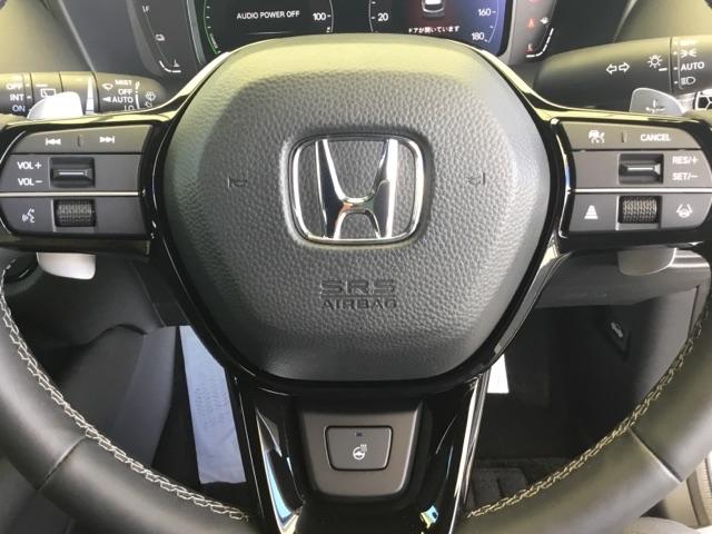 ＺＲ－Ｖ ｅ：ＨＥＶＺ特別仕様車ブラックスタイル　デモカー　全周囲カメラ　ＥＴＣ２．０　サイドカーテンエアバック　マルチカメラ　ＬＥＤライト　オートライト　本革シート　パワーバックドア　スマートキー　パワーシート　ＶＳＡ　オートクルーズコントロール（16枚目）