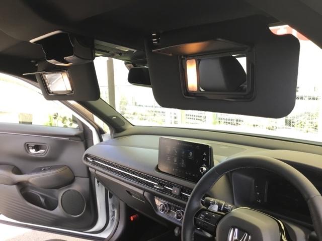 ＺＲ－Ｖ ｅ：ＨＥＶＺ特別仕様車ブラックスタイル　デモカー　全周囲カメラ　ＥＴＣ２．０　サイドカーテンエアバック　マルチカメラ　ＬＥＤライト　オートライト　本革シート　パワーバックドア　スマートキー　パワーシート　ＶＳＡ　オートクルーズコントロール（29枚目）