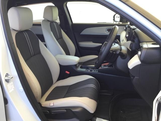 シート表皮は専用のクリーナーできれいにクリーニングしていて清潔です。