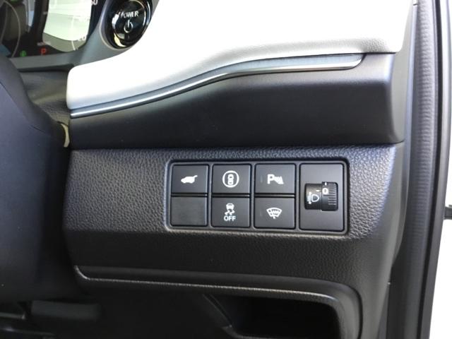 【Ｈｏｎｄａ　ＳＥＮＳＩＮＧ】いつもの道で、高速道路などで、安心・快適な運転を支援します。先進の安全運転機能システム搭載。