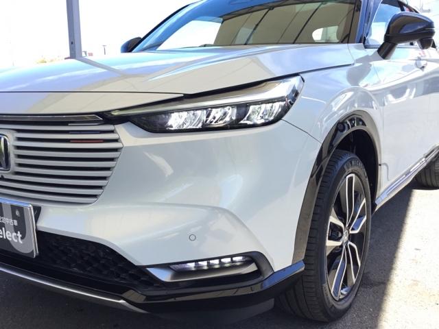 明るく消費電力も少ない【ＬＥＤヘッドライト】。雨天時にも明るく照らしてくれます。