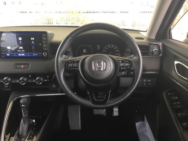 ヴェゼル e:HEVZ クルコン BSI 純正ナビ フルセグ ETC 電動リアゲート 衝突回避支援ブレーキ機能 スマキ Pトランク フルオートエアコン エアバッグ 両席エアバック Rカメ パワーウィンドウ LEDランプ(15枚目)