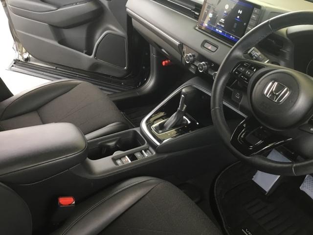 ヴェゼル e:HEVZ クルコン BSI 純正ナビ フルセグ ETC 電動リアゲート 衝突回避支援ブレーキ機能 スマキ Pトランク フルオートエアコン エアバッグ 両席エアバック Rカメ パワーウィンドウ LEDランプ(19枚目)