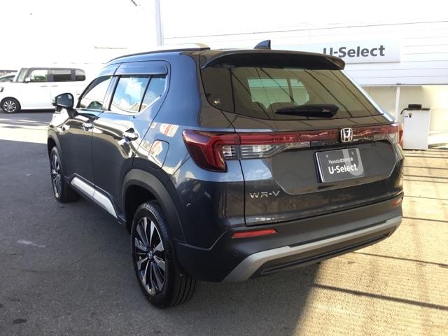 ＷＲ－Ｖ Ｚ＋　デモカー　クルコン　純正ナビ　フルセグ　ＥＴＣ　前後ドラレコ　クリソナ　追突軽減ブレーキ　サイドエアバッグ　ＵＳＢ　盗難防止システム　運転席エアバッグ　Ｂカメラ　横滑り防止　ドライブレコーダー　ＡＢＳ（7枚目）