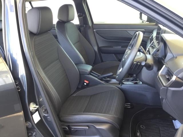 ＷＲ－Ｖ Ｚ＋　デモカー　クルコン　純正ナビ　フルセグ　ＥＴＣ　前後ドラレコ　クリソナ　追突軽減ブレーキ　サイドエアバッグ　ＵＳＢ　盗難防止システム　運転席エアバッグ　Ｂカメラ　横滑り防止　ドライブレコーダー　ＡＢＳ（14枚目）