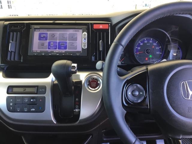 Ｎ－ＷＧＮカスタム Ｇ・Ａパッケージ　あんしんパッケージ　クルコン　バックカメラ　前後ドラレコ　純正ナビ　ワンセグ　追突被害軽減ブレーキ　フロントベンチシート　Ｒカメ　ＡＵＴＯエアコン　助手席エアバック　ＡＢＳ　パワーウィンドウ　スマキ－（3枚目）