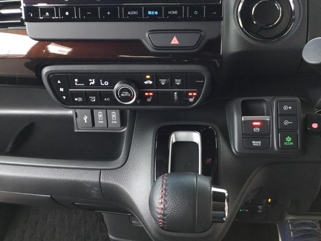 Ｎ－ＢＯＸカスタム Ｌ・ターボコーディネートスタイル　両側電動スライドドア　クルコン　純正ナビ　ＥＴＣ　ドラレコ　Ｂモニター　ＬＥＤ　ＤＶＤ再生　横滑防止装置　カーテンエアバッグ　コーナーセンサー　Ｗエアバッグ　ベンチシート　ドライブレコーダー　ＵＳＢ（20枚目）