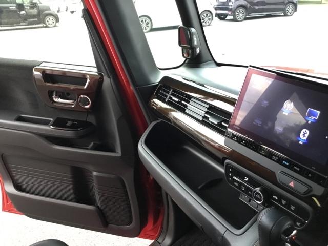 Ｎ－ＢＯＸカスタム Ｌ・ターボコーディネートスタイル　両側電動スライドドア　クルコン　純正ナビ　ＥＴＣ　ドラレコ　Ｂモニター　ＬＥＤ　ＤＶＤ再生　横滑防止装置　カーテンエアバッグ　コーナーセンサー　Ｗエアバッグ　ベンチシート　ドライブレコーダー　ＵＳＢ（27枚目）