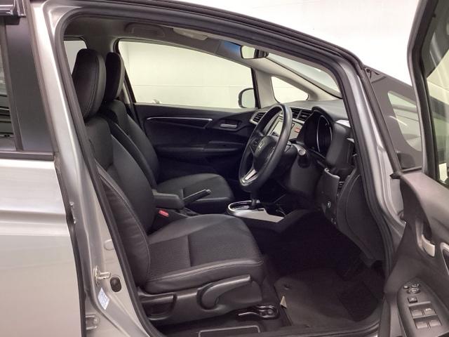 フィット 13G・Lパッケージファインエディション あんしんパッケージ クルコン リアカメラ ETC ドラレコ LEDヘットライト フルセグ Aストップ Bモニター サイドカーテンエアバック キーレス DVD パワーウインドウ 横滑り防止装置 ナビTV(16枚目)