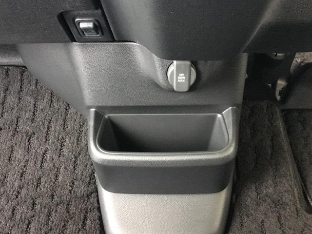 Ｎ－ＢＯＸカスタム ターボ　両側電動スライドドア　クルコン　リアカメラ　純正ナビ　フルセグ　ＥＴＣ　イモビライザー　衝突被害軽減　ベンチシート　キーフリー　Ｐセンサー　ＥＳＣ　パワステ　ＤＶＤ再生　両席エアバック　ターボ車（23枚目）