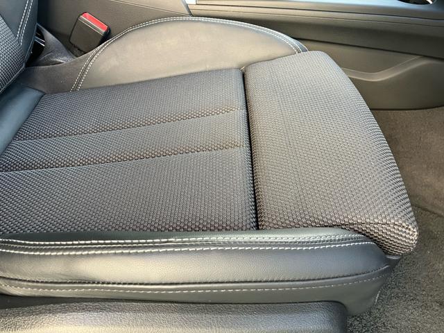 A5スポーツバック 40TFSIスポーツ Sラインパッケージ ディーラー車 右ハンドル パドルシフト クルーズコントロール ハーフレザーパワーシート シートヒーター 前後ドラレコ ナビTV バックカメラ パワートランク 純正プライバシーガラス(23枚目)