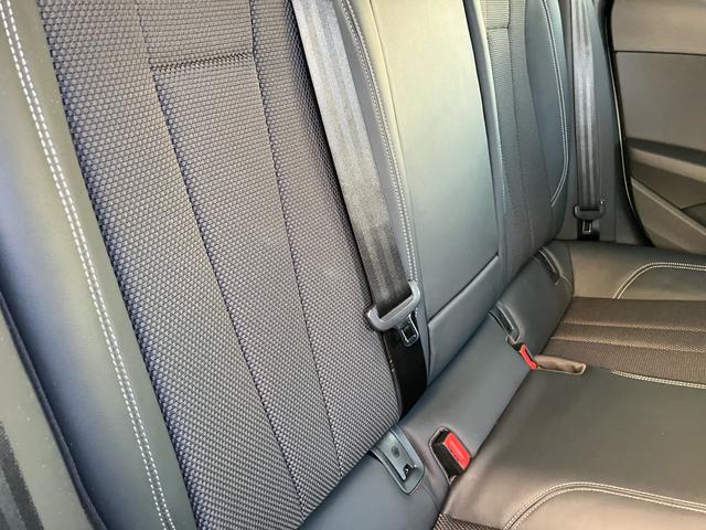 A5スポーツバック 40TFSIスポーツ Sラインパッケージ ディーラー車 右ハンドル パドルシフト クルーズコントロール ハーフレザーパワーシート シートヒーター 前後ドラレコ ナビTV バックカメラ パワートランク 純正プライバシーガラス(57枚目)