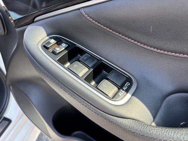 クラウンハイブリッド アスリートＳ　ＴＥＩＮ車高調　トランクスポイラー　ＬＥＤヘッドライト　フルセグＨＤＤナビ　バックカメラ（38枚目）