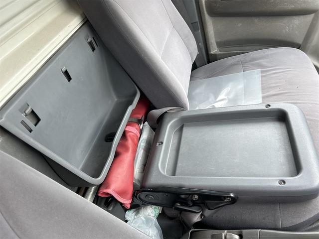 アトラストラック 　トラック　ＡＴ　後輪ダブル　バックカメラ　アイドリングストップ　電動格納ミラー　エアコン　パワーウィンドウ　運転席エアバッグ（46枚目）