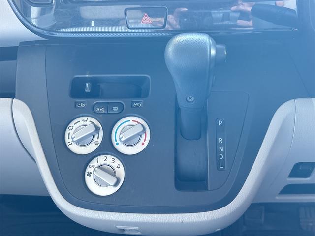 ｅＫスペース 　両側スライドドア　ナビ　ＴＶ　アイドリングストップ　電動格納ミラー　シートヒーター　ベンチシート　ＣＶＴ　ＣＤ　ＵＳＢ　ミュージックプレイヤー接続可　エアコン　パワーステアリング　パワーウィンドウ（7枚目）
