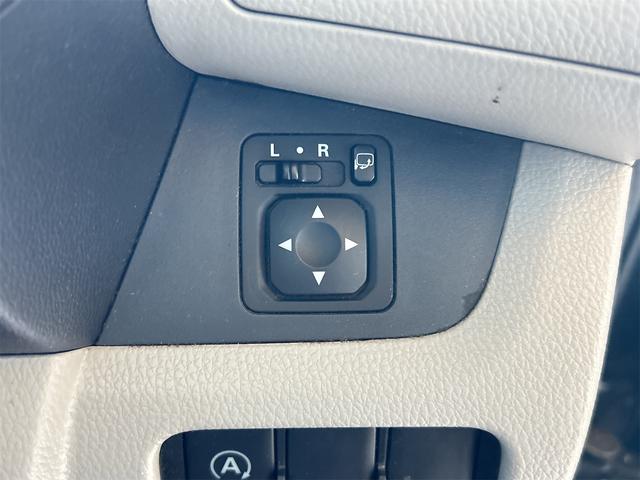 ｅＫスペース 　両側スライドドア　ナビ　ＴＶ　アイドリングストップ　電動格納ミラー　シートヒーター　ベンチシート　ＣＶＴ　ＣＤ　ＵＳＢ　ミュージックプレイヤー接続可　エアコン　パワーステアリング　パワーウィンドウ（9枚目）