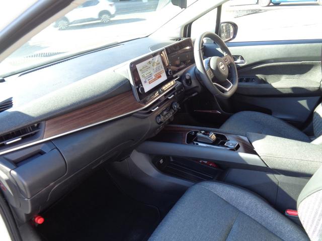 オーラ G 全周囲カメラ TV クリアランスソナー オートクルーズコントロール 衝突被害軽減システム LEDヘッドランプ スマートキー CVT 盗難防止システム 衝突安全ボディ ABS ESC USB エアコン(27枚目)