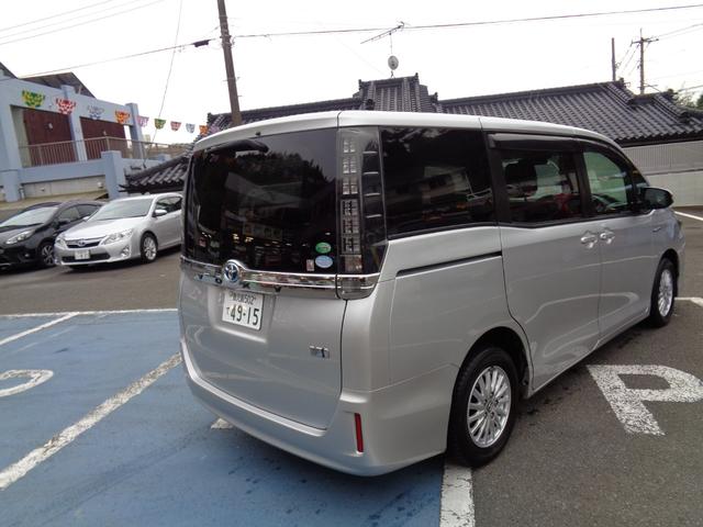 ヴォクシー ハイブリッドＶ　ＥＴＣ　ＴＶ　オートクルーズコントロール　レーンアシスト　衝突被害軽減システム　両側電動スライドドア　オートマチックハイビーム　ＬＥＤヘッドランプ　スマートキー　アイドリングストップ　電動格納ミラー（15枚目）