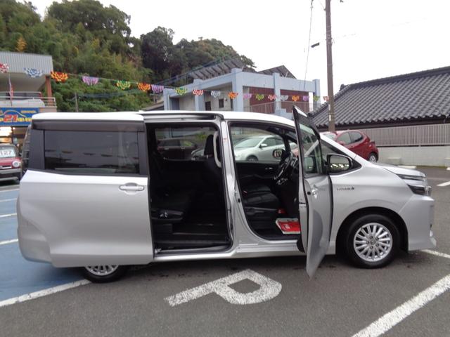 ヴォクシー ハイブリッドＶ　ＥＴＣ　ＴＶ　オートクルーズコントロール　レーンアシスト　衝突被害軽減システム　両側電動スライドドア　オートマチックハイビーム　ＬＥＤヘッドランプ　スマートキー　アイドリングストップ　電動格納ミラー（18枚目）